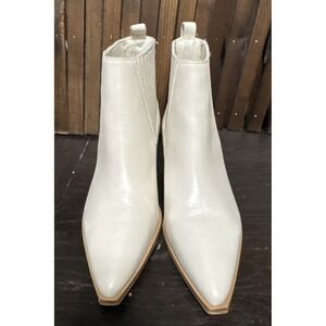Marc Fisher Ltd Yarita Bootie Ivory Bone Western‎ Chelsea Boot Hipster 6.1/2 M
